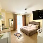 Alb's 2 * Golem (Tirana)