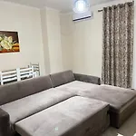 Alb's 2 Apartment