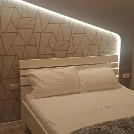 Alb's 2 * Golem (Tirana)