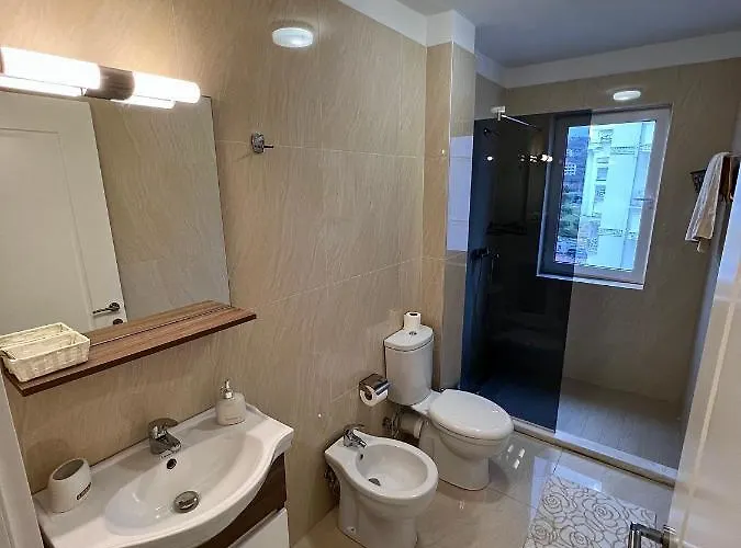 Alb's 2 Apartamento Golem (Tirana)