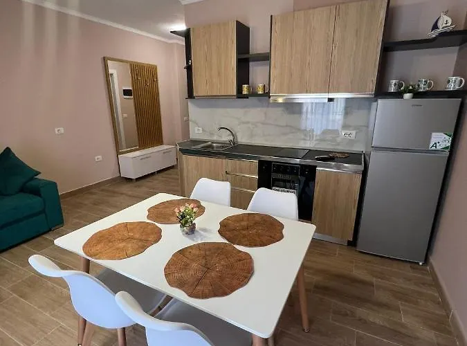 Alb's 2 * Golem (Tirana)